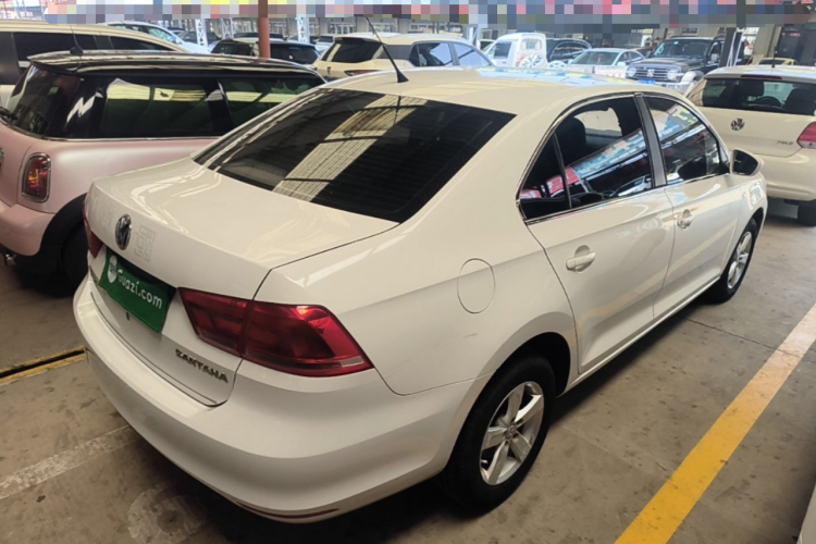 Volkswagen Santana 2016 car image #7