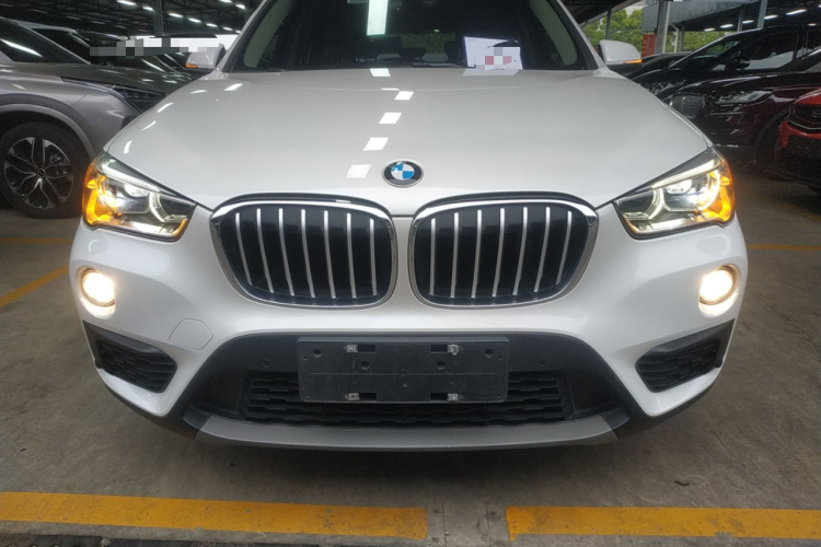 BMW X1 2017 #3 BMW X1 2017 car image #3