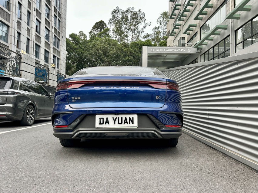 BYD Han 2022 #5 BYD Han 2022 car image #5