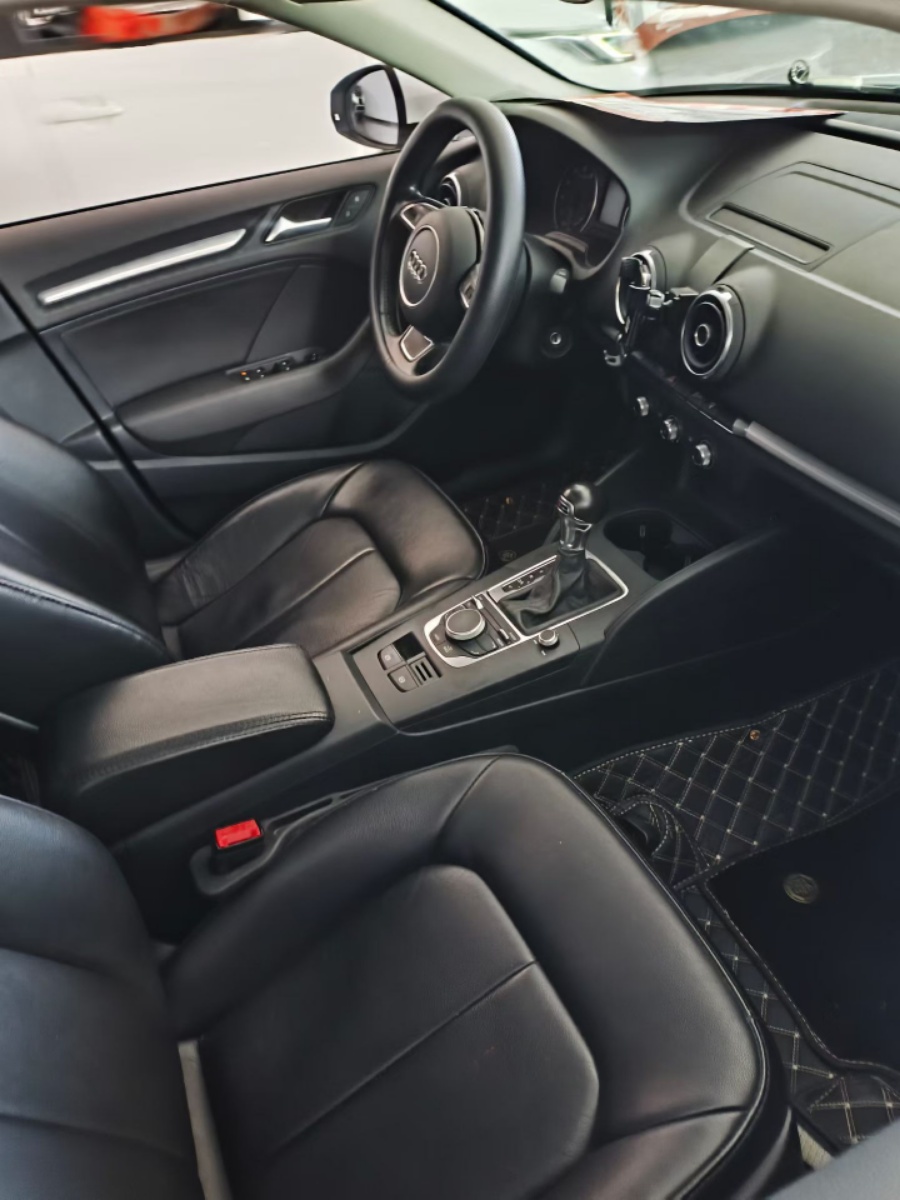Audi A3 2017 car image #3