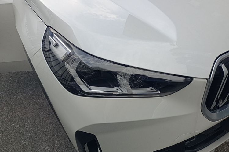BMW X1 2023 car image #8
