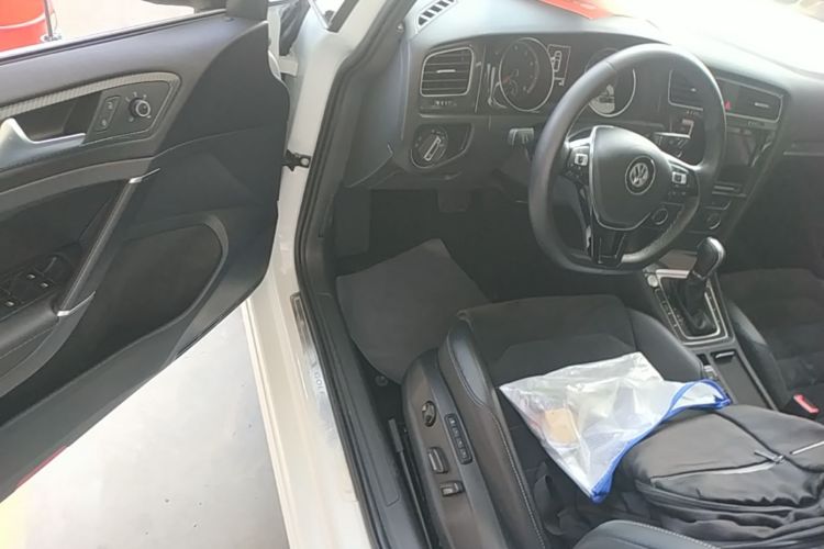 Volkswagen Golf 2018 #12 Volkswagen Golf 2018 car image #12