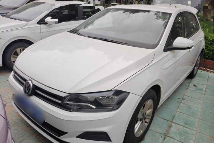 Volkswagen Polo 2023 car image #2