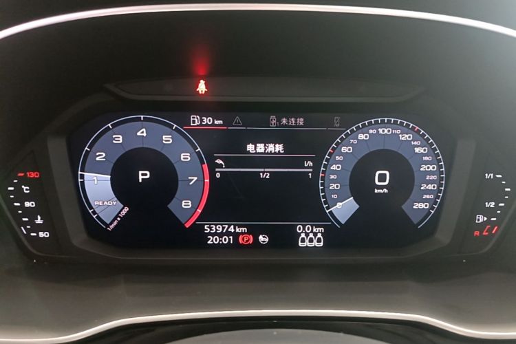 Audi Q3 2020 car image #12