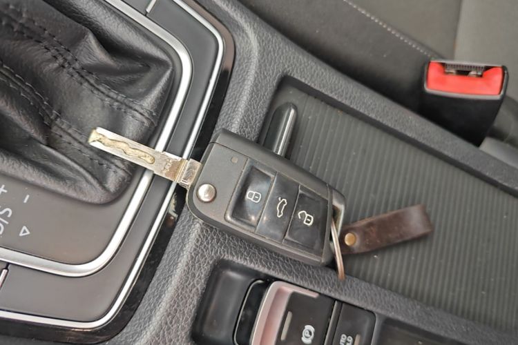 Volkswagen Golf 2019 car image #14