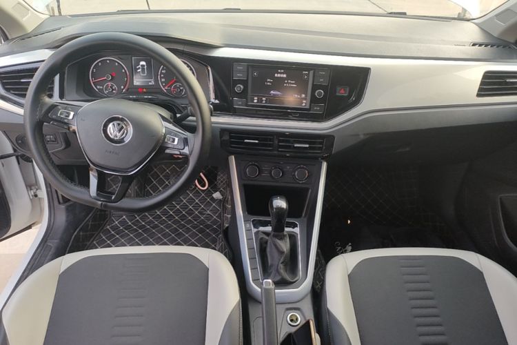 Volkswagen Polo 2020 immagine di auto #10