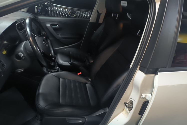 Volkswagen Polo 2017 #15 Volkswagen Polo 2017 car image #15