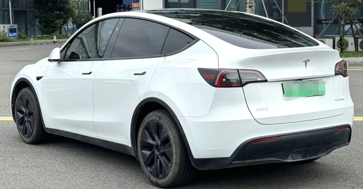 Tesla Model Y 2024 car image #3