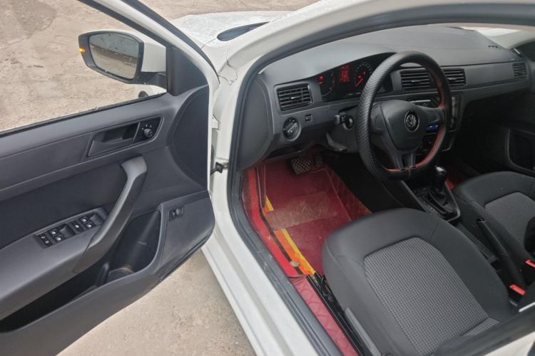 Volkswagen Santana 2022 car image #16
