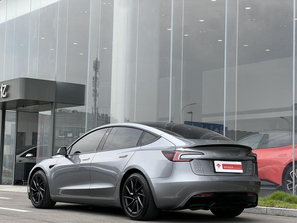 Tesla Model 3 2024 #4 Tesla Model 3 2024 car image #4