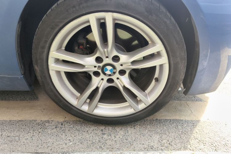 BMW 3 Series 2019 #9 BMW 3 Series 2019 car image #9
