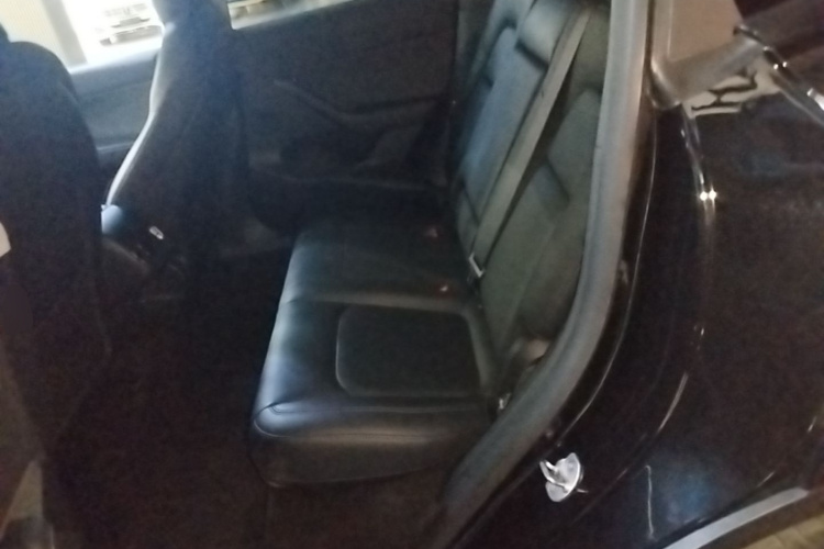 Tesla Model Y 2021 #17 Tesla Model Y 2021 car image #17