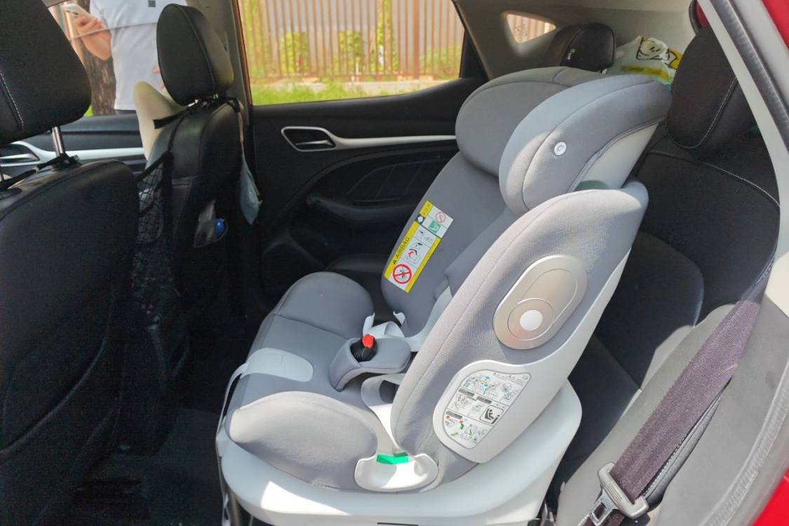 MG ZS 2018 car image #19