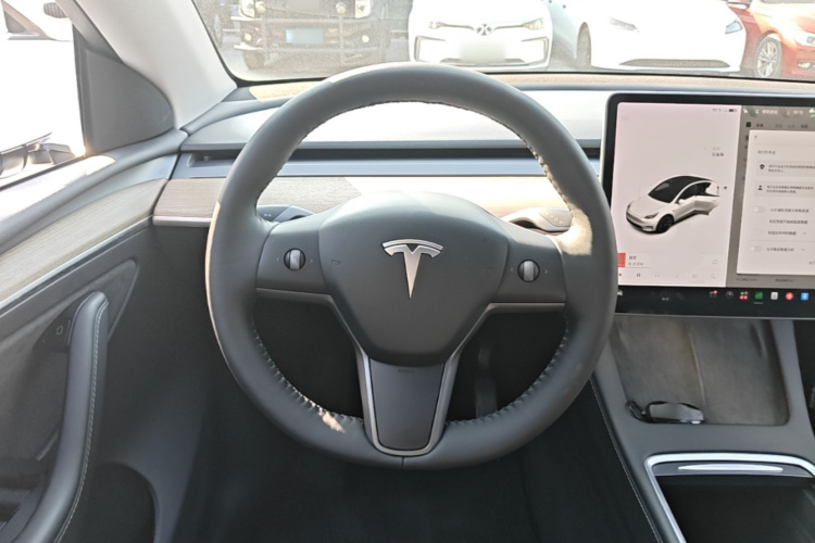 Tesla Model Y 2021 #11 Tesla Model Y 2021 car image #11