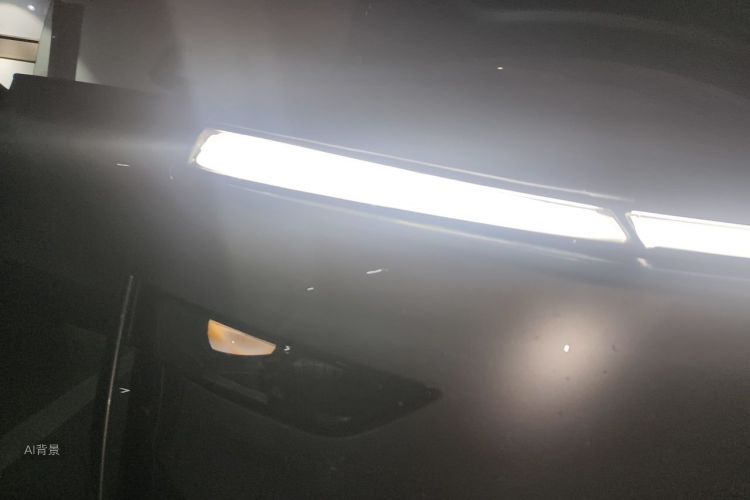 Tesla Model Y 2025 car image #8