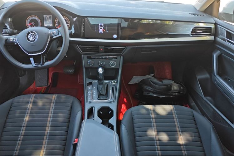 Volkswagen Lavida 2018 car image #13