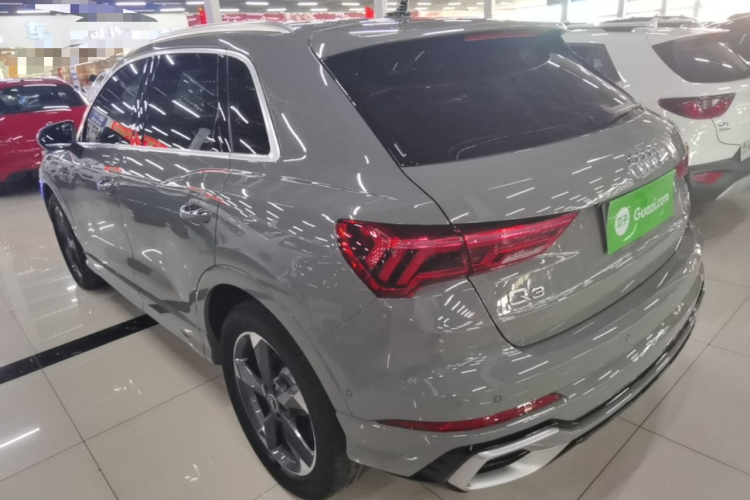Audi Q3 2024 car image #7