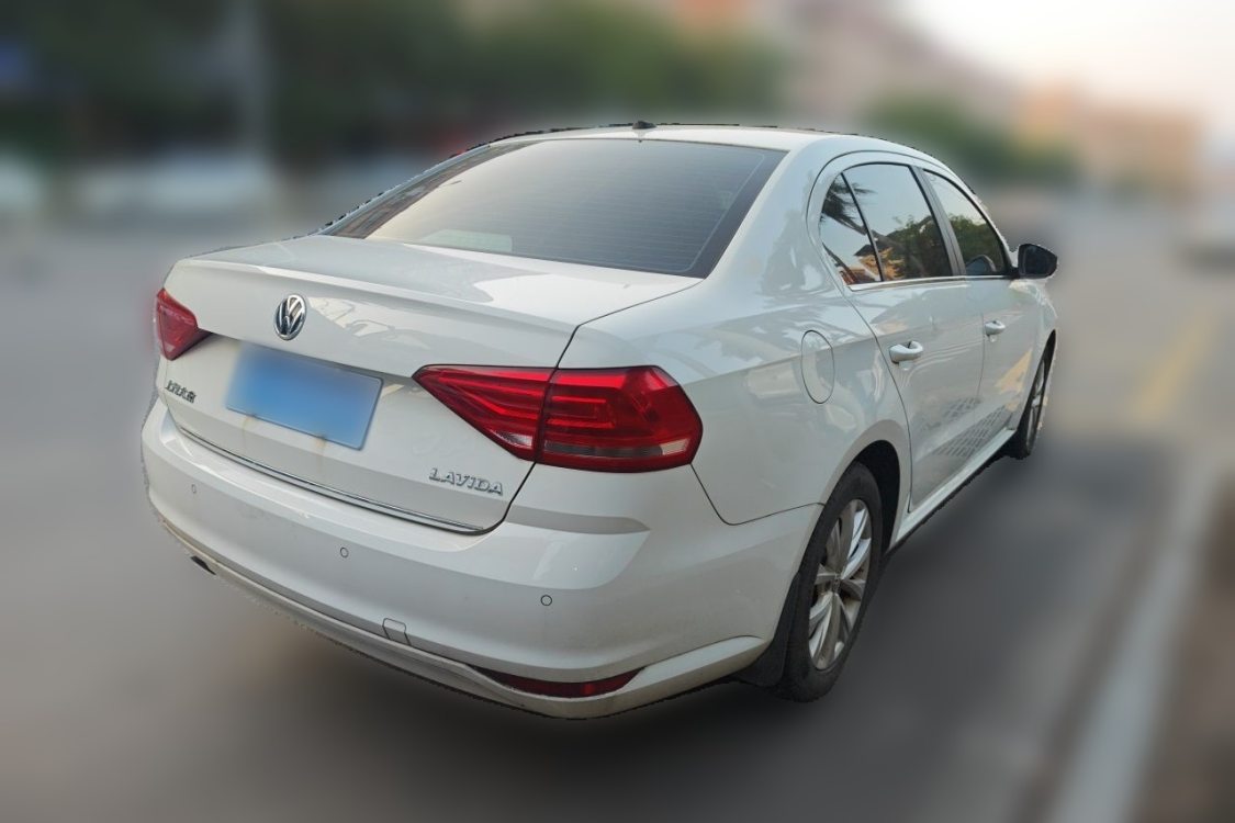 Volkswagen Lavida 2018 car image #4