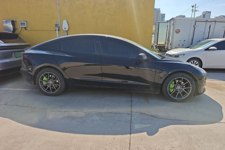 Tesla Model 3 2022 car image #5