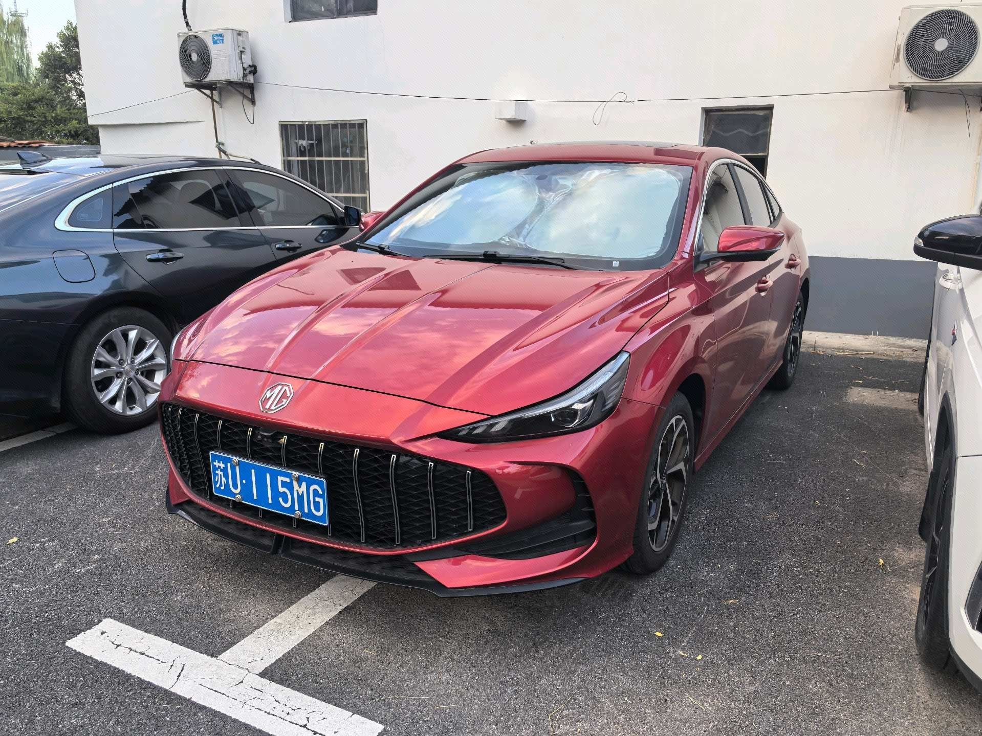 MG 5 2025 immagine di auto 
