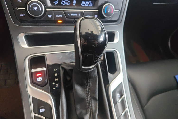 GEELY Emgrand 2020 car image #18