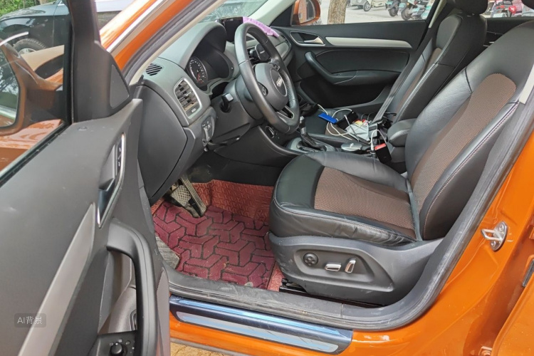 Audi Q3 2018 car image #17