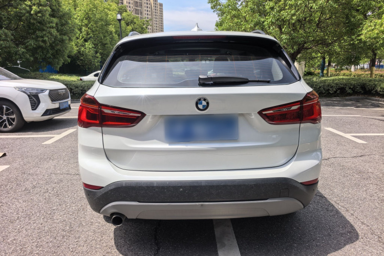 BMW X1 2017 #6 BMW X1 2017 car image #6