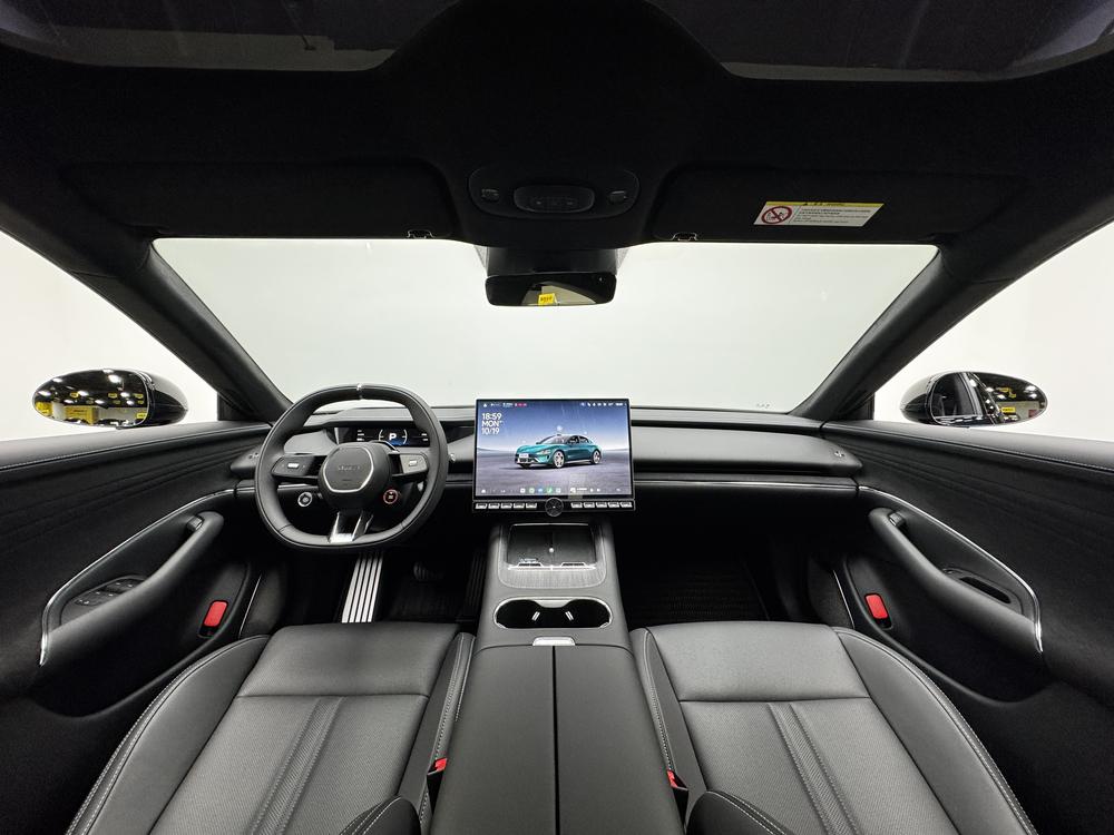 2026 #14 2026 imagen de coche #14