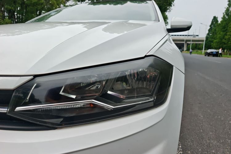 Volkswagen Polo 2019 car image #22