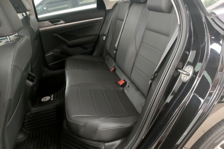 Volkswagen Lavida 2019 car image #17