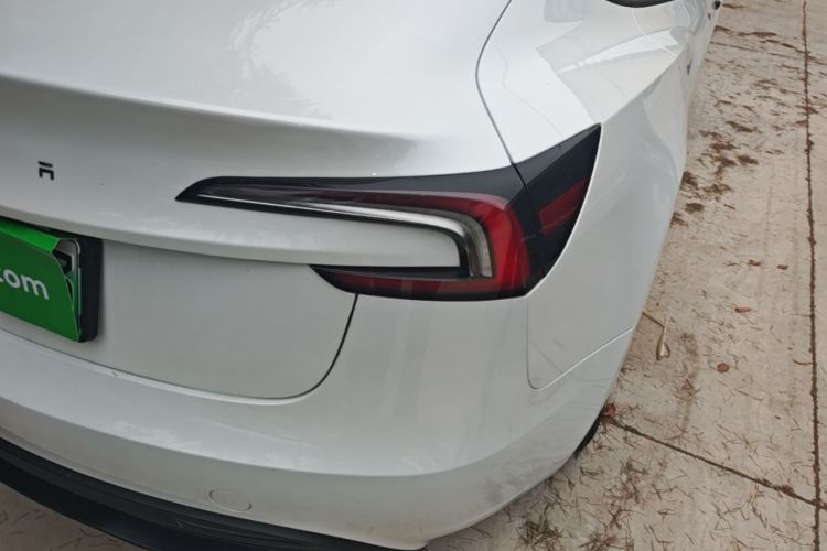 Tesla Model 3 2024 imagem de carro #8