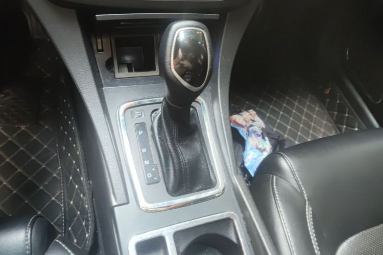 GEELY Emgrand 2016 car image #14