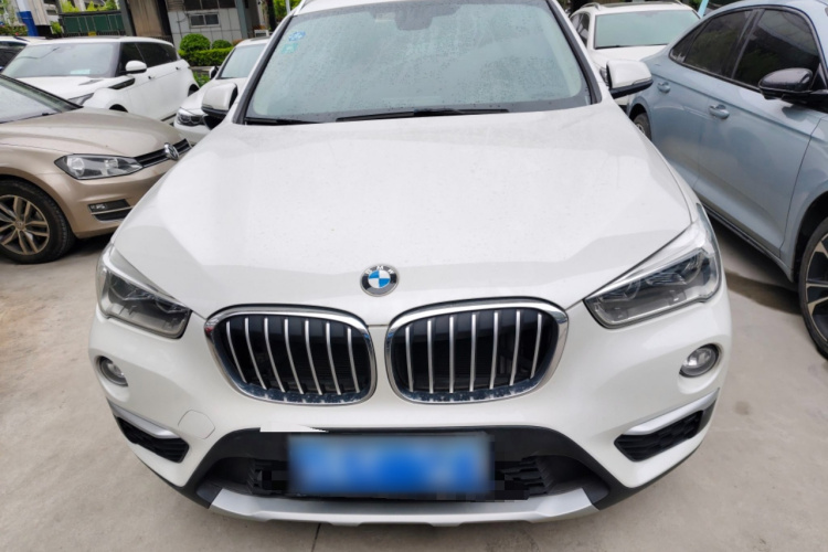 BMW X1 2019 #3 BMW X1 2019 car image #3