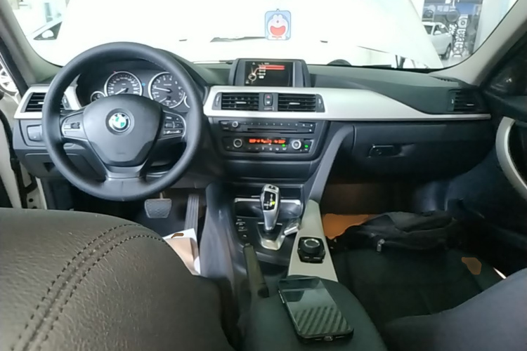 BMW 3 Series 2015 #10 BMW 3 Series 2015 car image #10