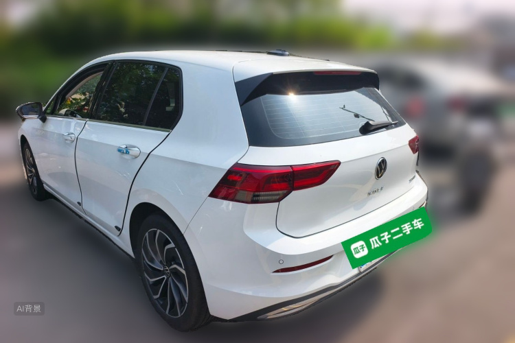 Volkswagen Golf 2024 car image #5