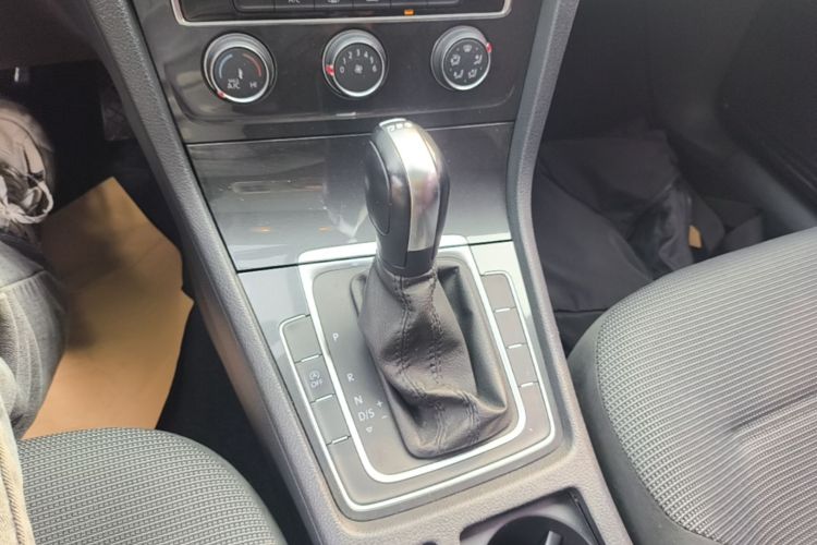 Volkswagen Golf 2018 #18 Volkswagen Golf 2018 car image #18