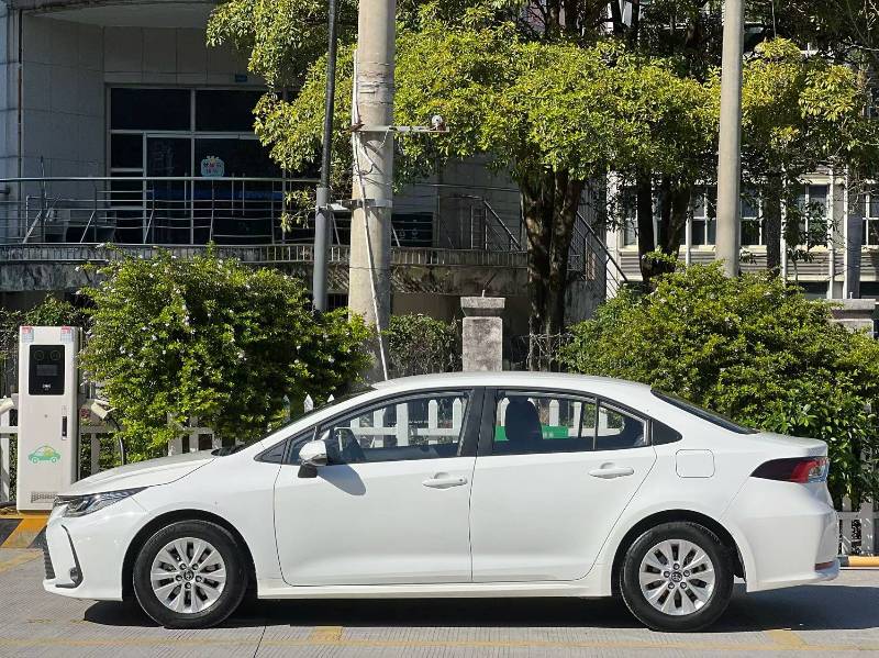 Toyota Corolla 2023 car image #9