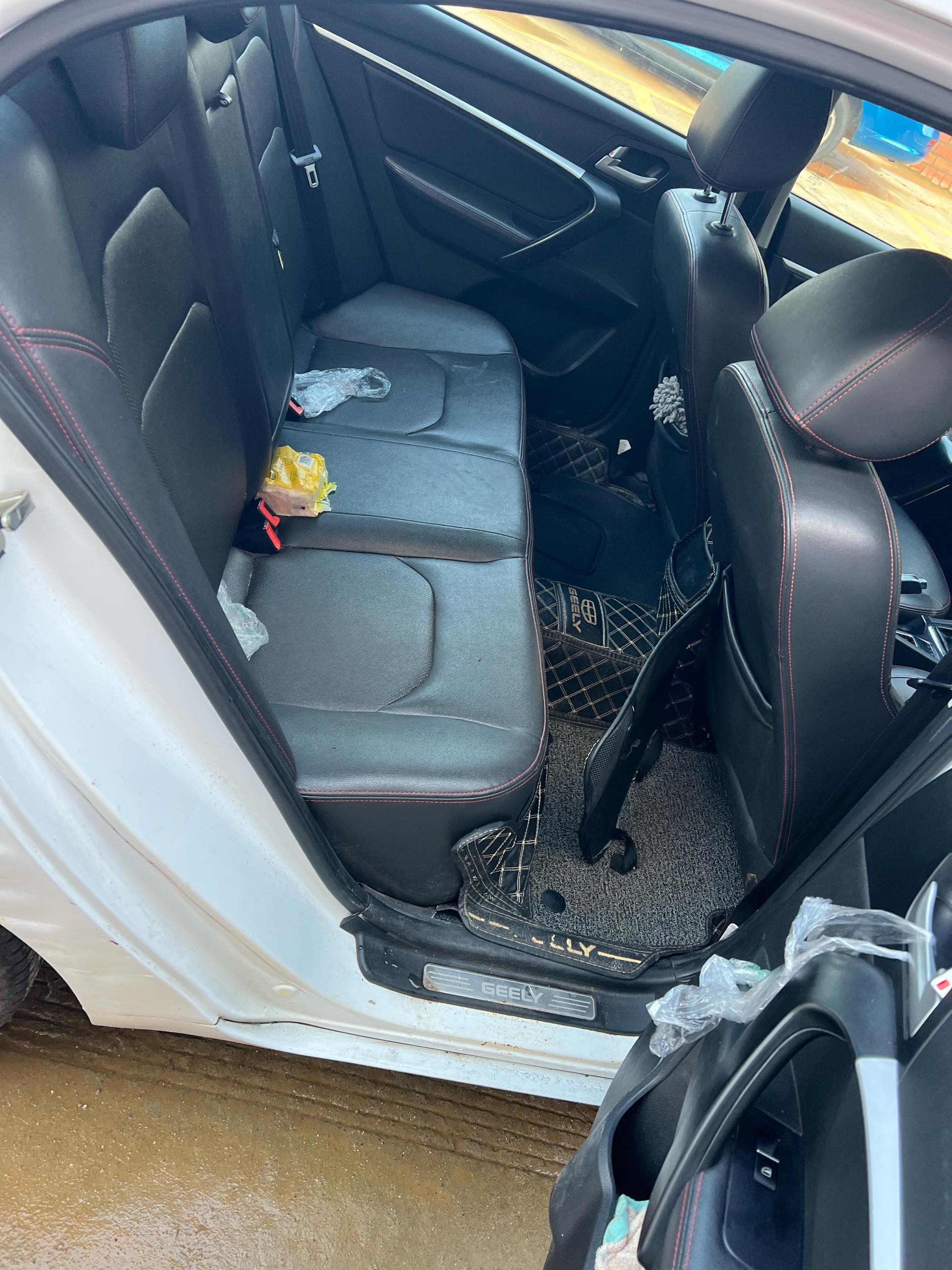 GEELY Emgrand 2015 car image #4