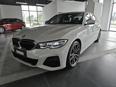 BMW 3 Series 2021 BMW 3 Series 2021 immagine di auto