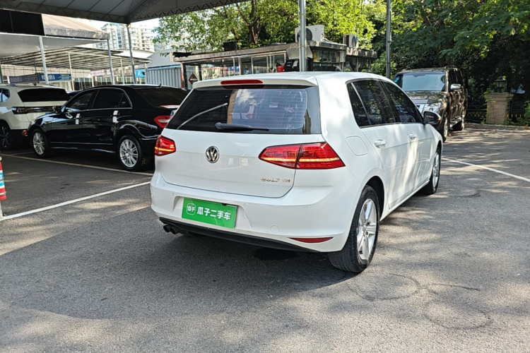 Volkswagen Golf 2015 car image #7