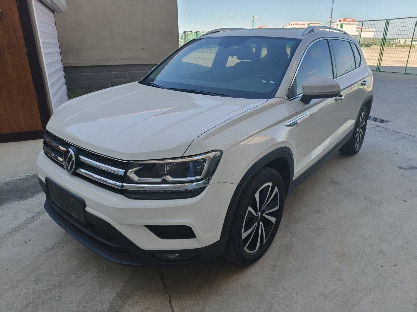 2022 2022 car image