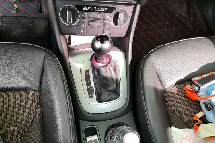 Audi Q3 2017 #16 Audi Q3 2017 car image #16