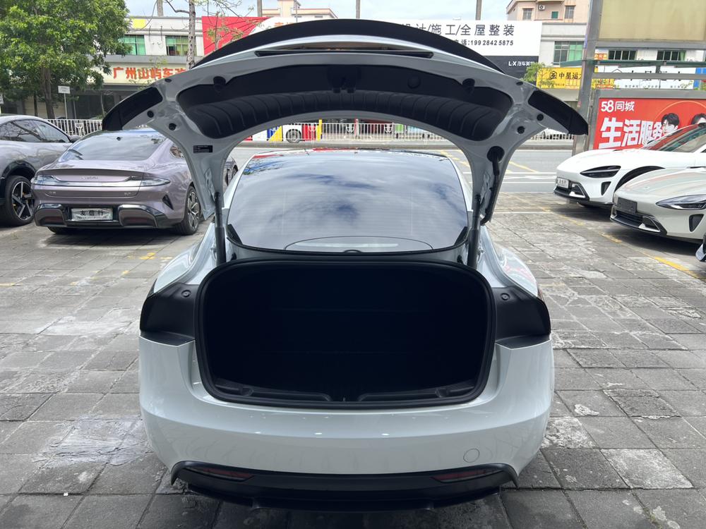 Tesla Model 3 2024 #9 Tesla Model 3 2024 car image #9