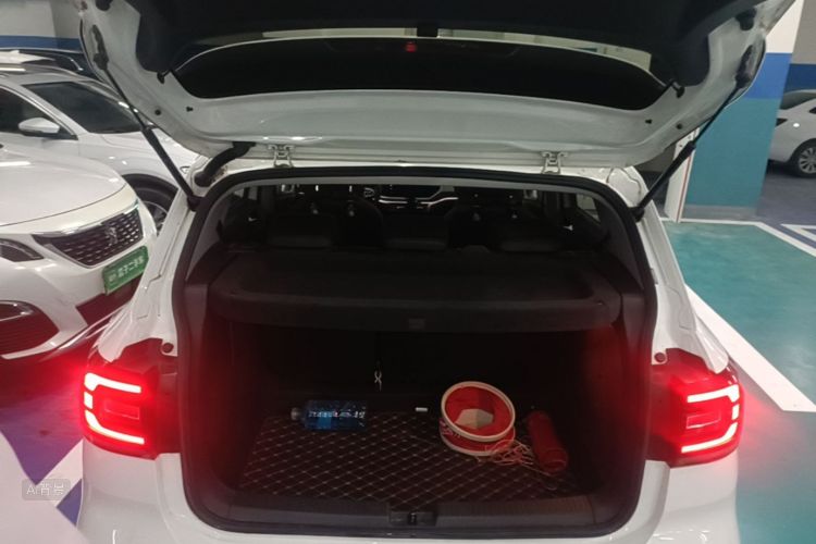 Volkswagen Tacqua 2021 #22 Volkswagen Tacqua 2021 صورة سيارة #22