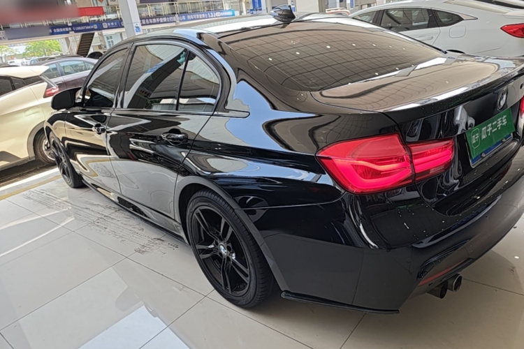 BMW 3 Series 2019 #5 BMW 3 Series 2019 immagine di auto #5