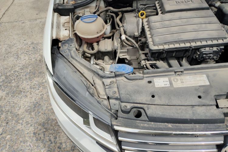 Volkswagen Santana 2019 car image #22