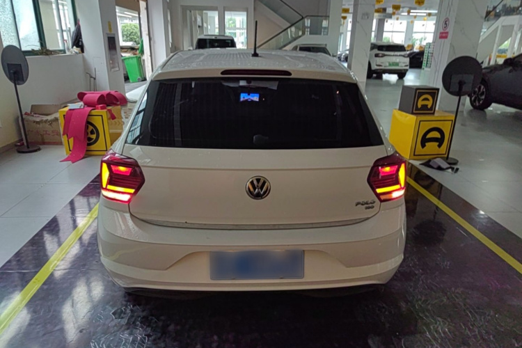 Volkswagen Polo 2020 car image #4