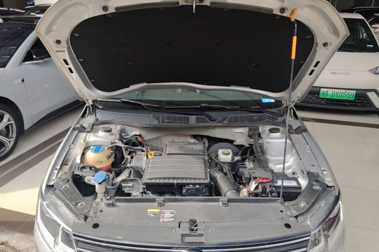 Volkswagen Lavida 2017 car image #23
