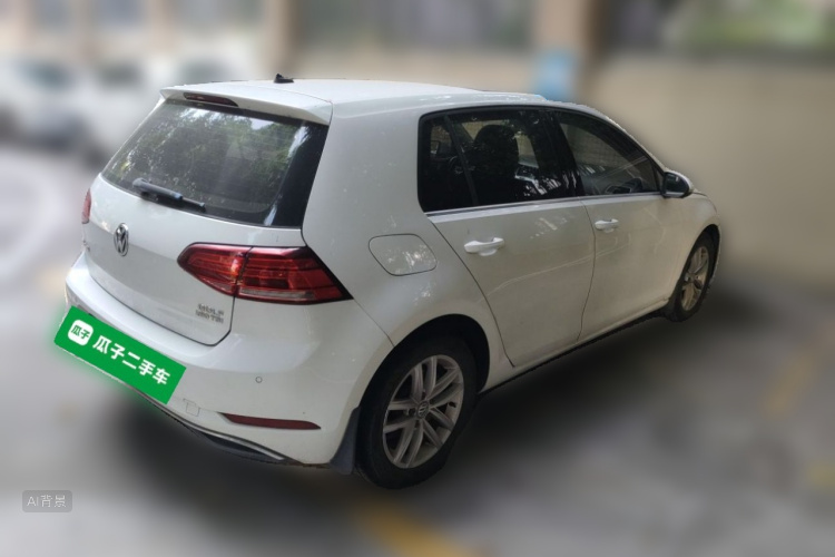 Volkswagen Golf 2019 car image #7