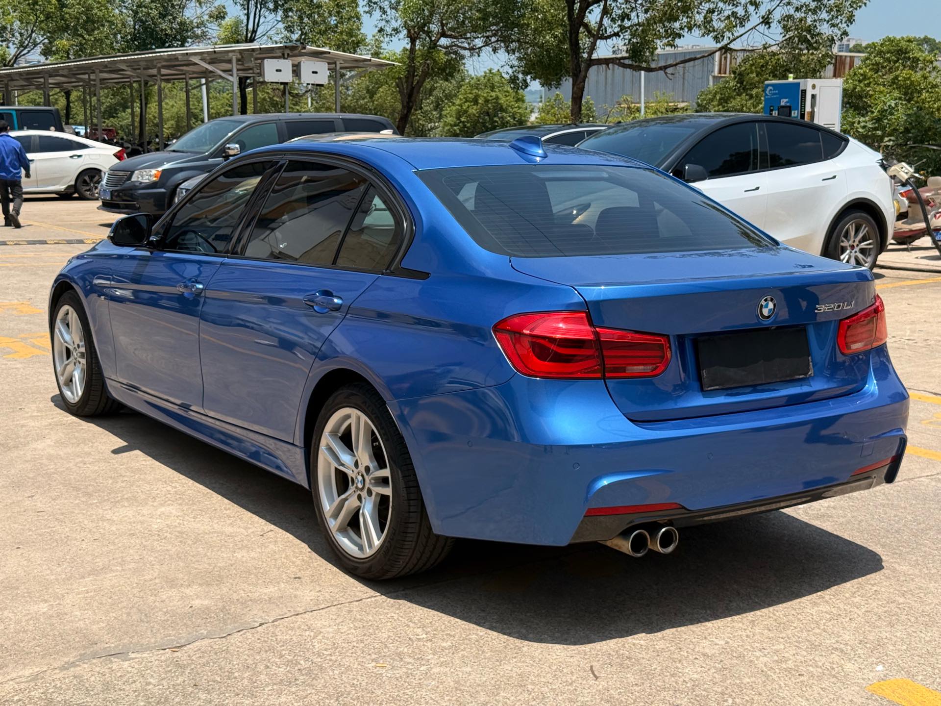 BMW 3 Series 2019 #8 BMW 3 Series 2019 imagen de coche #8